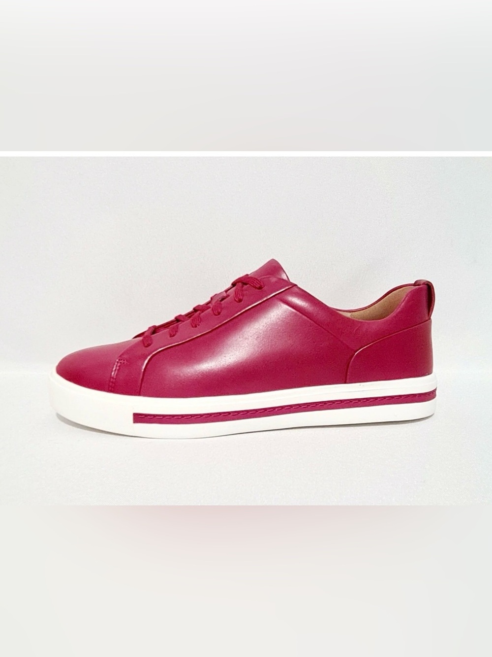 Clarks Leather Low-Top Sneaker